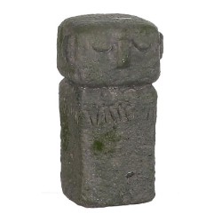 ESTATUA CINZENTO 10X9.517.5CM