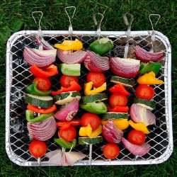 CHURRASQUEIRA DESCARTAVEL...